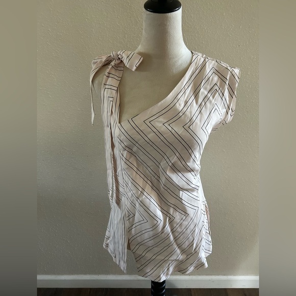 Equipment Femme womens Striped Cream top with Bow Detail size M - Picture 1 of 5